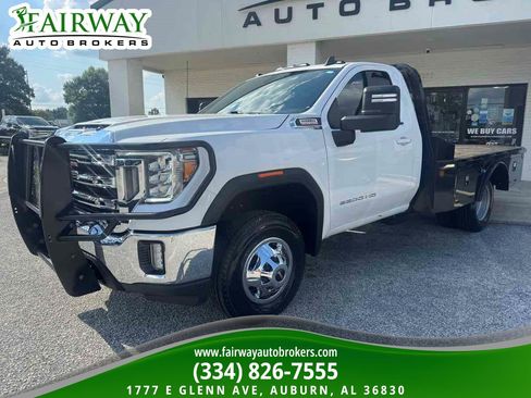 Used 2022 GMC Sierra 3500 SLE w/ SLE Convenience Package AWD/4WD image 2