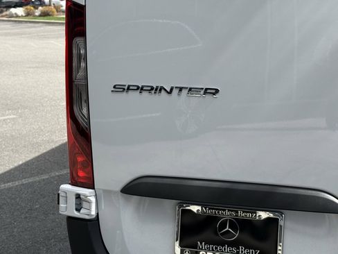 New 2025 Mercedes-Benz Sprinter 4500 image 10