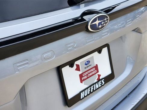 Certified 2025 Subaru Forester Premium AWD/4WD image 11
