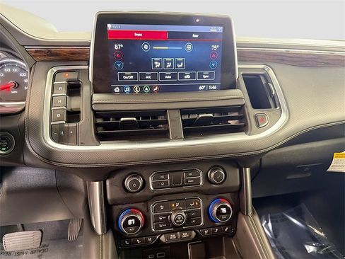 Used 2021 Chevrolet Tahoe Premier w/ Premium Package image 15