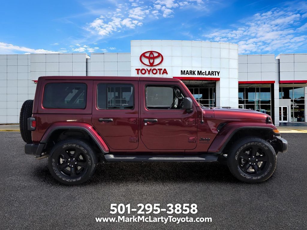 Used 2021 Jeep Wrangler Unlimited Sahara AWD/4WD image 6