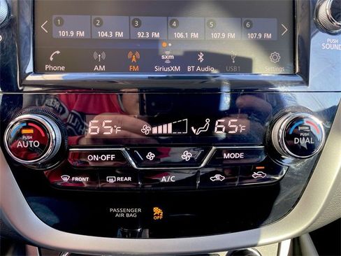 Used 2023 Nissan Murano S image 18