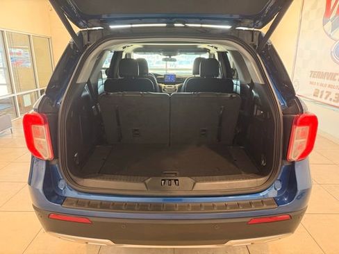 Used 2023 Ford Explorer XLT w/ Equipment Group 202A AWD/4WD image 5