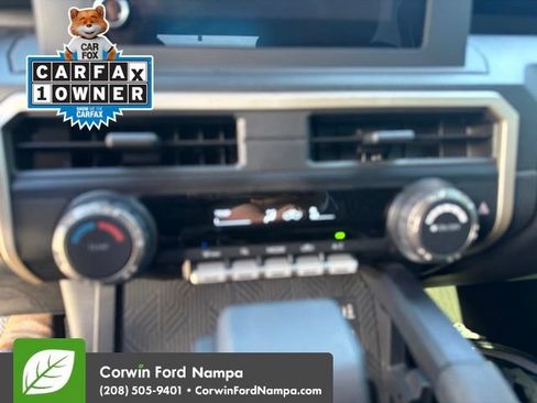 Used 2025 Toyota Tacoma SR AWD/4WD image 15