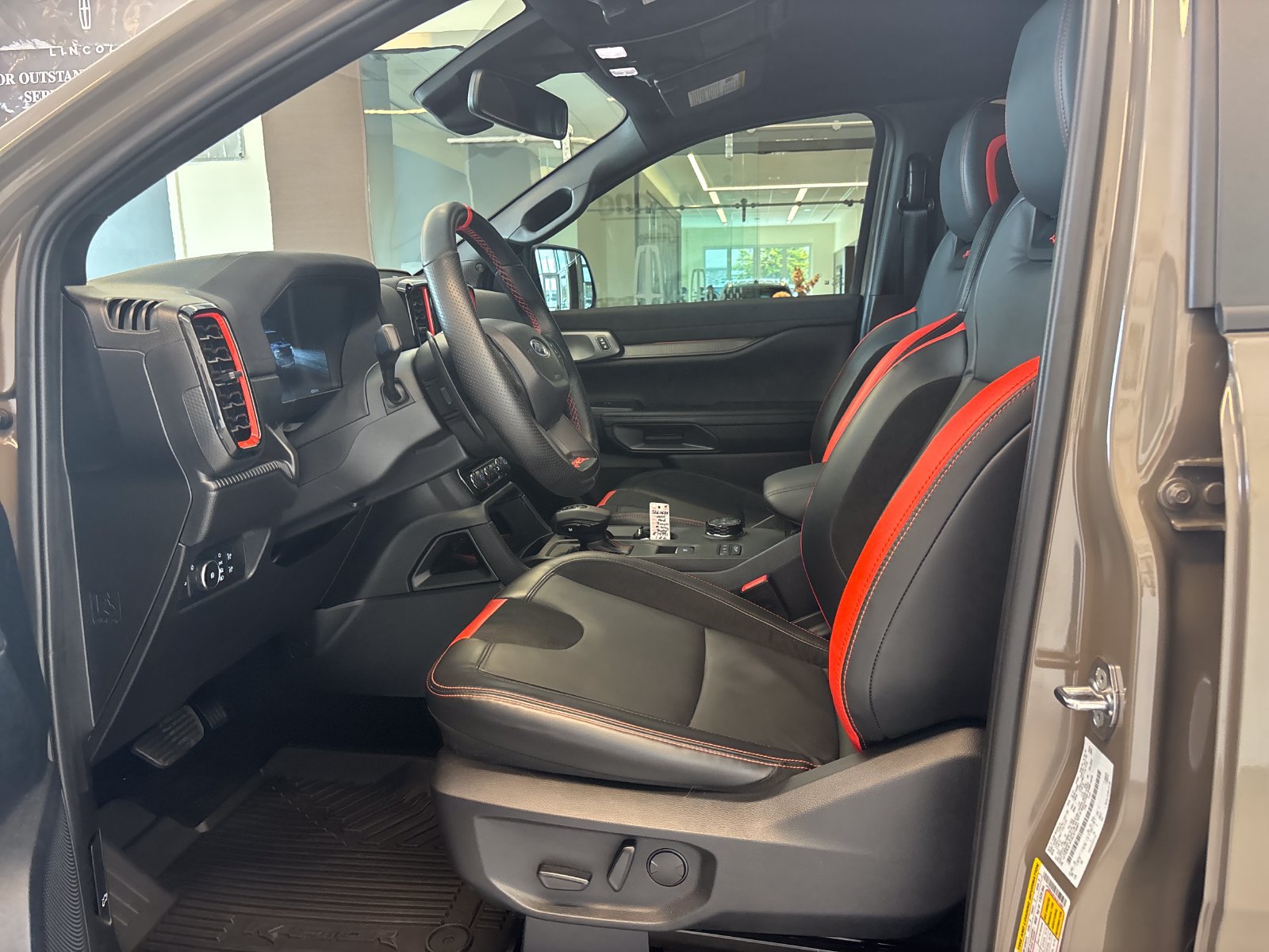 Certified 2025 Ford Ranger Raptor AWD/4WD image 12