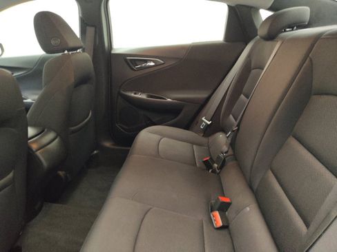 Used 2021 Chevrolet Malibu LS FWD image 18