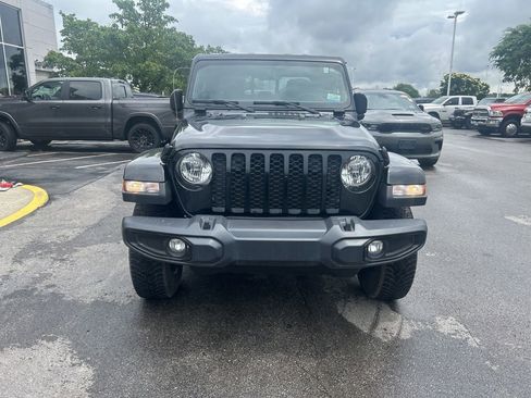 Used 2022 Jeep Gladiator Sport AWD/4WD image 8