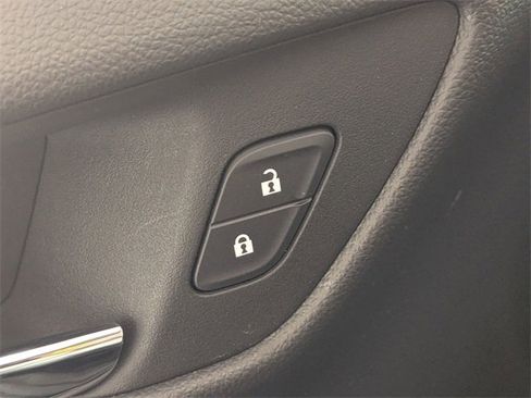 Certified 2023 Chevrolet Bolt EUV LT w/ Convenience Package image 11