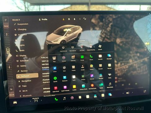 Used 2025 Tesla Model X image 17