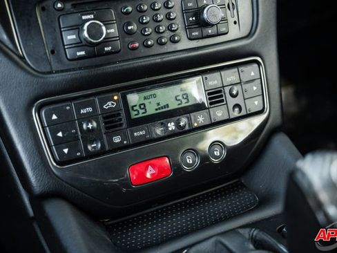 Used 2016 Maserati GranTurismo Sport image 16