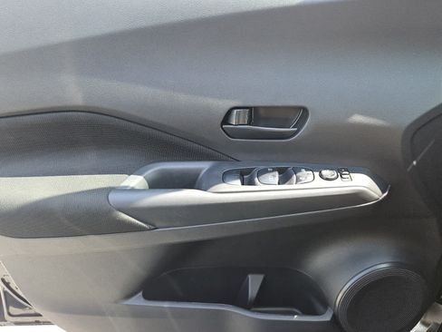 Used 2025 Nissan Kicks Play S FWD image 16