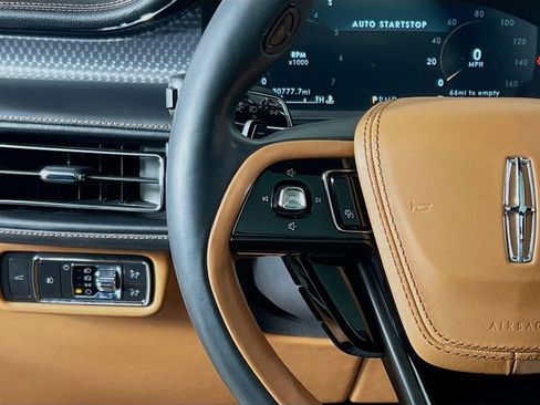 Used 2023 Lincoln Aviator Black Label w/ Dynamic Handling Package image 10