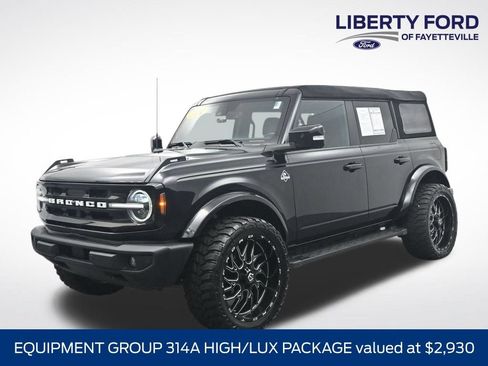 Used 2024 Ford Bronco Outer Banks AWD/4WD image 1