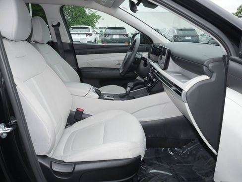 Used 2025 Hyundai Tucson SEL FWD image 21