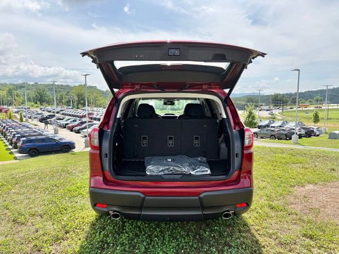 New 2026 Subaru Ascent Limited w/ Popular Package #2 AWD/4WD image 9