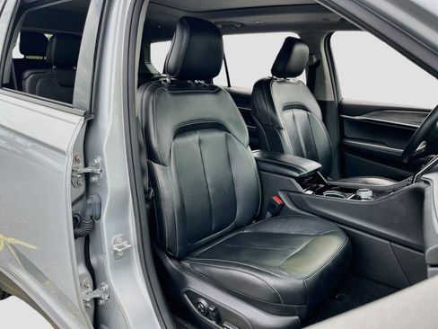 Used 2021 Jeep Grand Cherokee L Limited RWD image 31