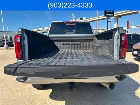 Used 2024 GMC Sierra 2500 Denali Ultimate AWD/4WD image 11