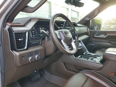 Used 2024 GMC Sierra 3500 Denali w/ Denali Reserve Package AWD/4WD image 20