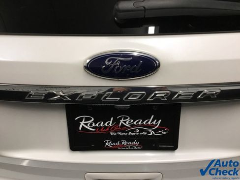 Used 2013 Ford Explorer XLT AWD/4WD image 14
