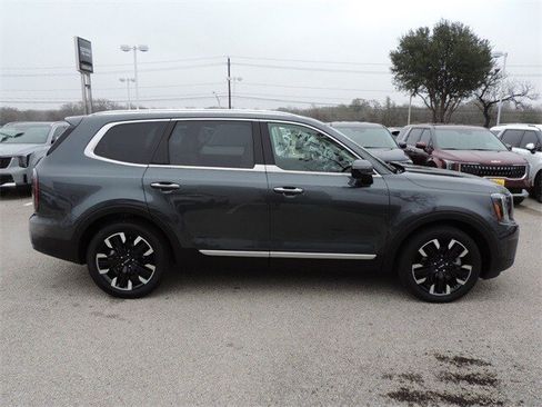 Used 2023 Kia Telluride SX image 4