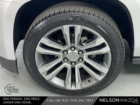 Used 2018 GMC Yukon Denali w/ Denali Ultimate Package image 13