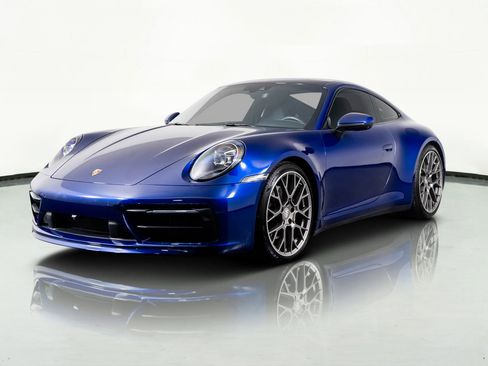 Used 2024 Porsche 911 Carrera 4S w/ Sport Package image 6
