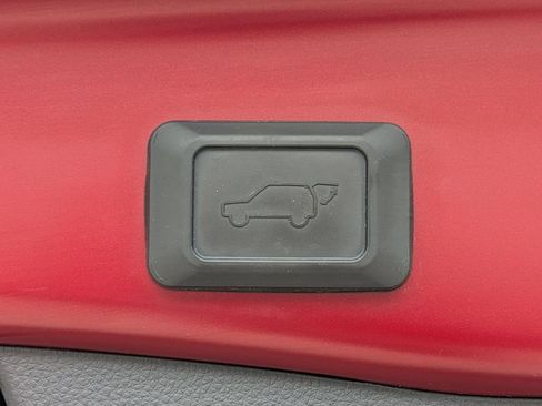 Used 2024 Toyota RAV4 XLE w/ Convenience Package AWD/4WD image 31