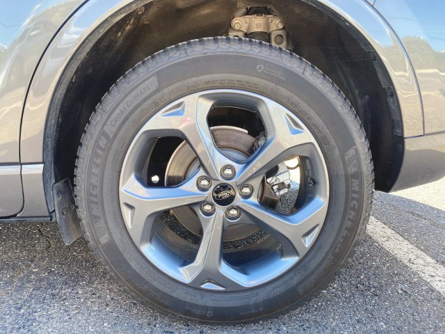 Used 2024 Ford Escape ST-Line w/ Tech Pack #1 AWD/4WD image 31