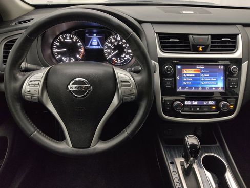 Used 2018 Nissan Altima 2.5 SL w/ 2.5 SL Technology Package FWD image 22