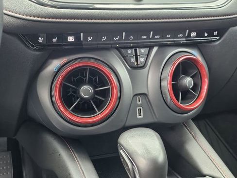 Used 2022 Chevrolet Blazer RS w/ Enhanced Convenience Package image 21