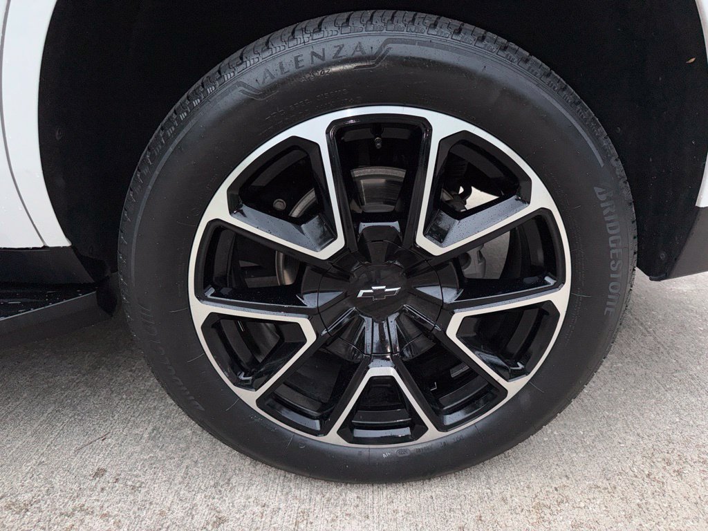 Used 2024 Chevrolet Tahoe RST w/ Luxury Package RWD image 50