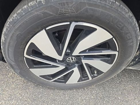 Used 2026 Volkswagen Atlas SE AWD/4WD image 10