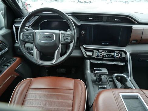 Used 2022 GMC Sierra 1500 Denali Ultimate image 17