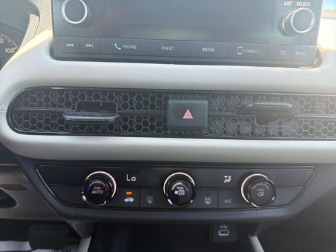 Used 2023 Honda HR-V LX image 23