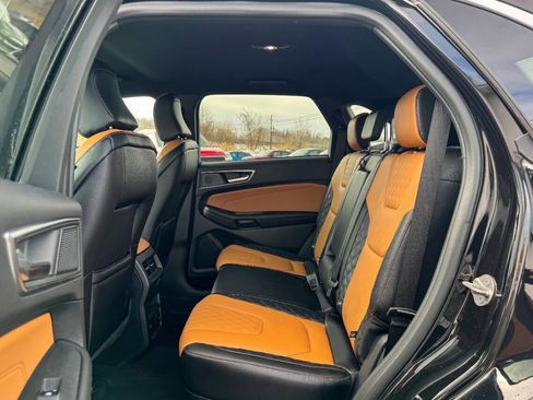 Used 2024 Ford Edge Titanium w/ Titanium Elite Package image 18