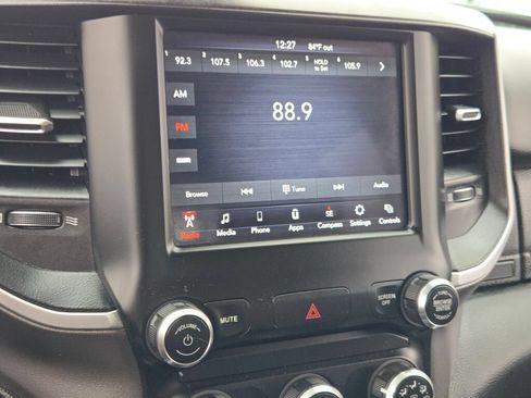 Used 2020 RAM 1500 Big Horn AWD/4WD image 8