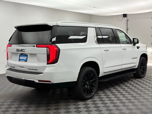 New 2026 GMC Yukon XL Elevation w/ LPO, Elevation Black Package image 8