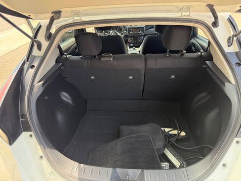 Used 2019 Nissan Leaf S w/ S Charge Package FWD image 12