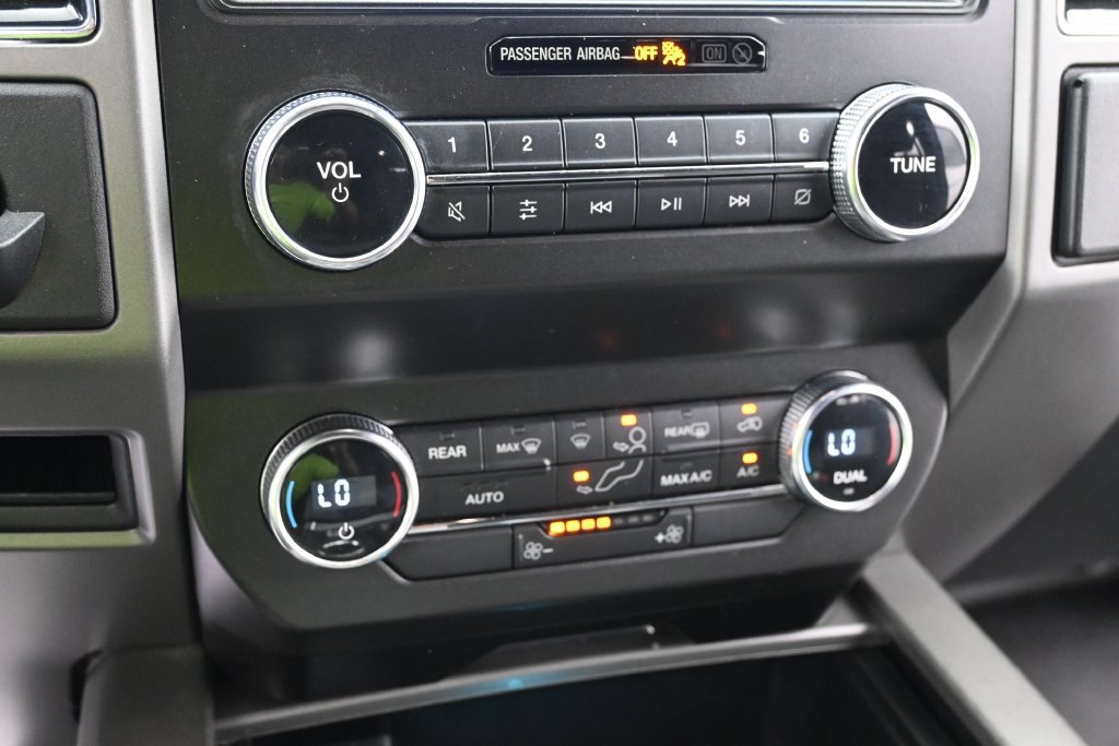 Certified 2019 Ford Expedition XLT AWD/4WD image 11