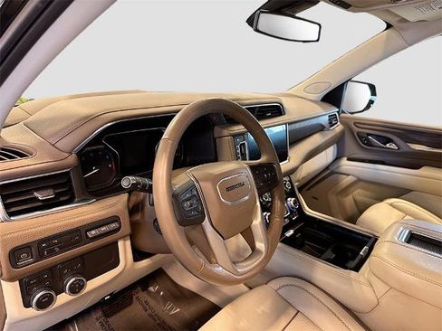 Used 2021 GMC Yukon Denali image 9