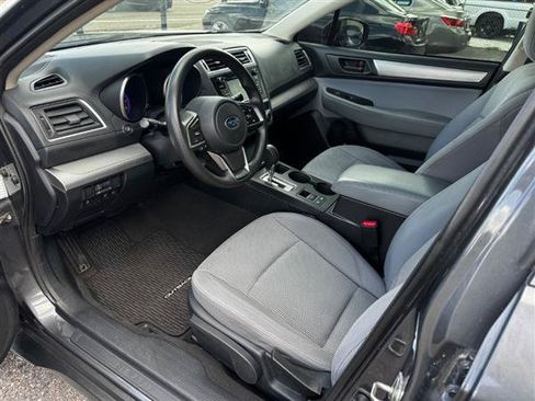 Used 2019 Subaru Outback 2.5i AWD/4WD image 9