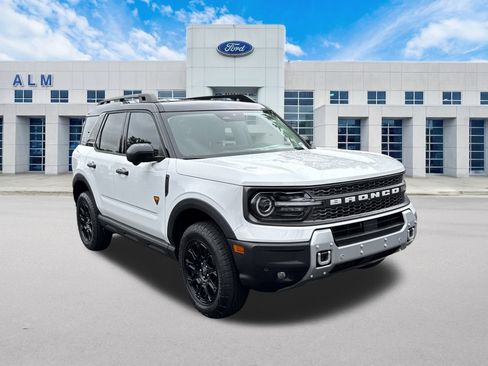 New 2025 Ford Bronco Sport Badlands image 3