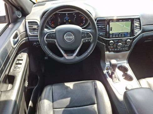 Certified 2019 Jeep Grand Cherokee Limited w/ Luxury Group II AWD/4WD image 11