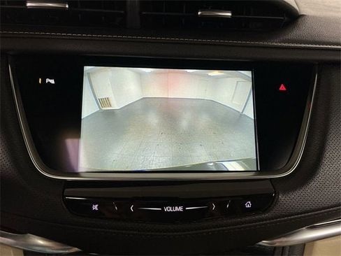 Used 2018 Cadillac XT5 Premium Luxury image 15