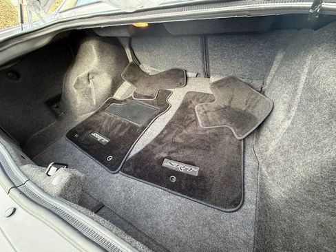 Used 2015 Dodge Challenger SRT w/ Technology Group image 16