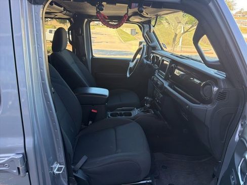 Used 2021 Jeep Wrangler Unlimited Sport image 9