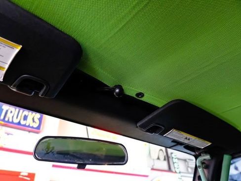 Used 2016 Jeep Wrangler Sport image 27