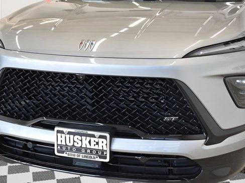 Used 2025 Buick Enclave Sport Touring image 16