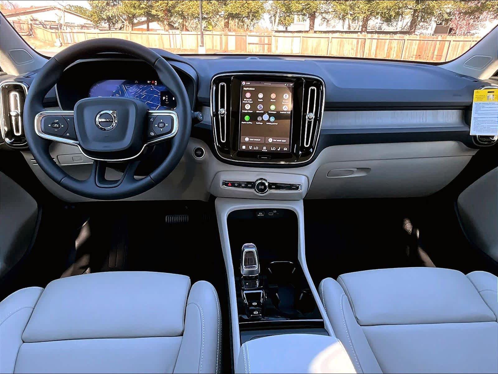 New 2026 Volvo XC40 B5 Plus w/ Protection Package Premier AWD/4WD image 7