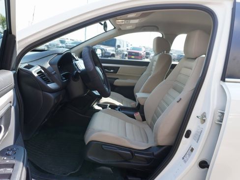 Used 2017 Honda CR-V LX image 6